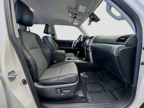 Used 2024 Toyota 4Runner SR5 Premium image 19