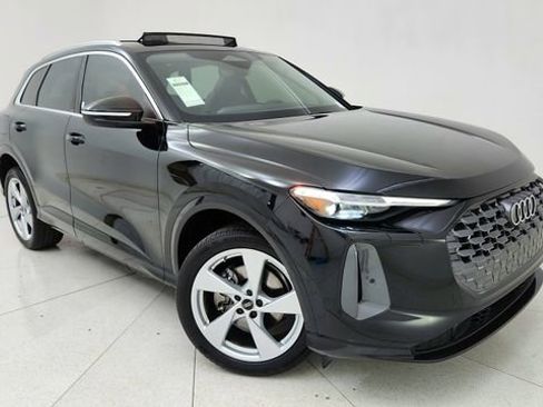 Used 2025 Audi Q5 Premium Plus w/ Premium Plus image 1