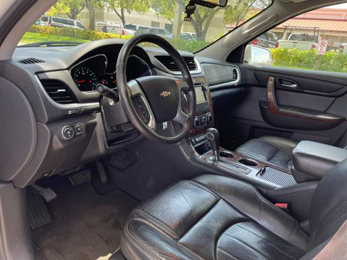 Used 2014 Chevrolet Traverse LTZ AWD/4WD image 24