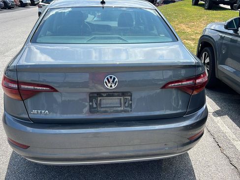 Used 2019 Volkswagen Jetta SE FWD image 5