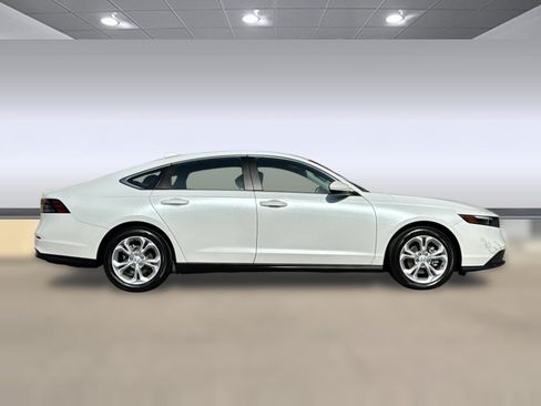 Used 2024 Honda Accord LX image 8