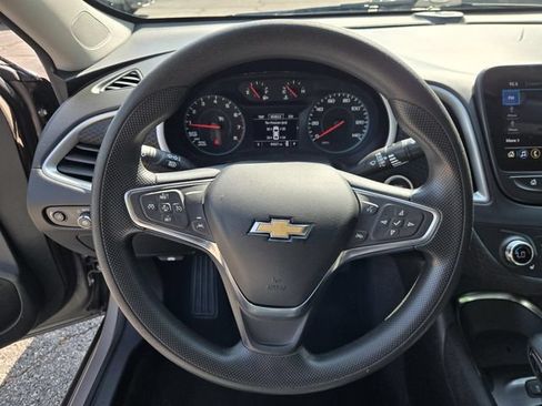 Used 2024 Chevrolet Malibu LT FWD image 18