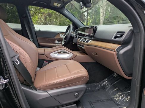 Used 2024 Mercedes-Benz GLE 450 4MATIC image 4