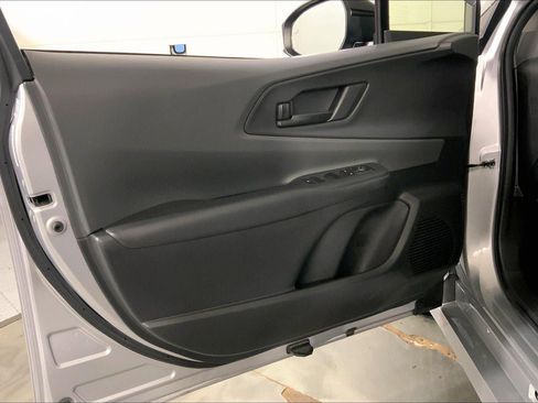 Used 2024 Toyota Prius LE image 23