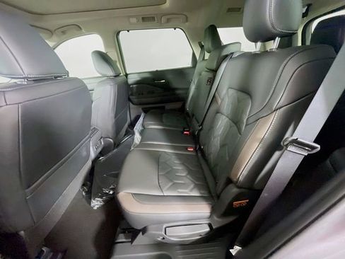New 2026 Nissan Pathfinder Platinum image 14
