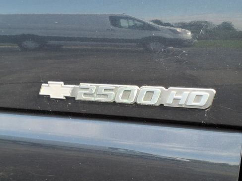 Used 2004 Chevrolet Silverado 2500 W/T AWD/4WD image 11