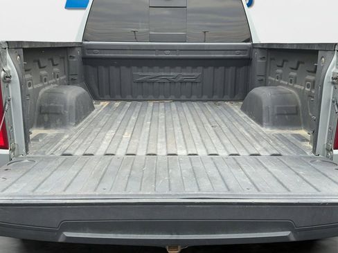 Used 2023 Chevrolet Silverado 1500 ZR2 w/ Technology Package image 12