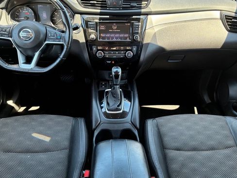 Used 2020 Nissan Rogue Sport SV w/ Technology Package AWD/4WD image 11