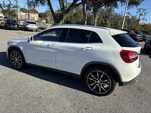 Used 2015 Mercedes-Benz GLA 250 4MATIC image 4