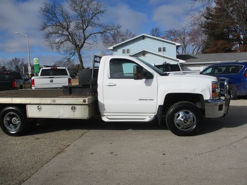 Used 2015 Chevrolet Silverado 3500 LT w/ LT Convenience Package image 5