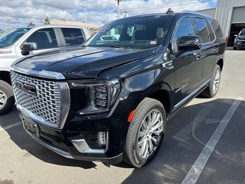 Certified 2021 GMC Yukon Denali w/ Denali Premium Package AWD/4WD image 1