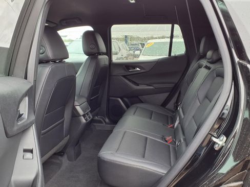 New 2026 Chevrolet Equinox LT w/ Convenience Package II AWD/4WD image 9