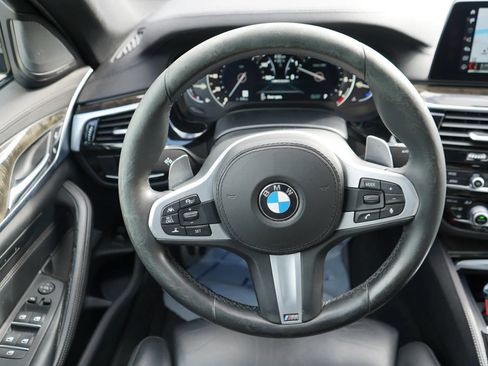 Used 2018 BMW M550i xDrive AWD/4WD image 18