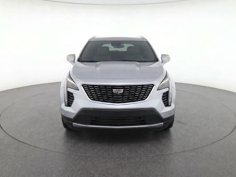 Used 2023 Cadillac XT4 Premium Luxury w/ Cold Weather Package FWD image 5