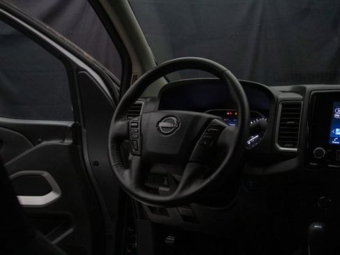 Used 2024 Nissan Frontier SV w/ SV Convenience Package image 15