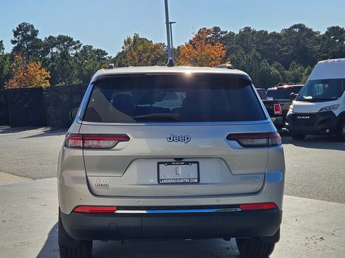 New 2025 Jeep Grand Cherokee L Limited image 6