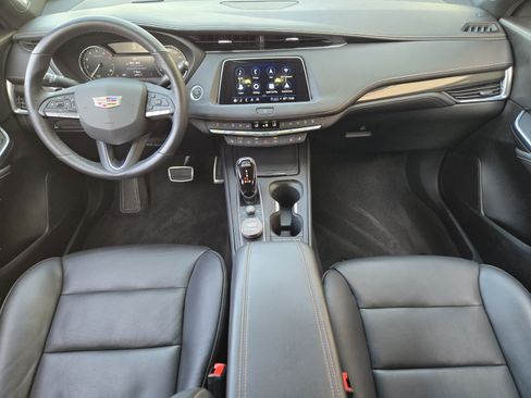 Used 2022 Cadillac XT4 Sport w/ Comfort Package FWD image 26