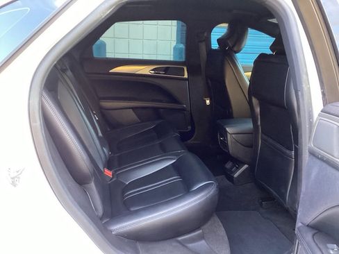 Used 2019 Lincoln MKZ Premiere image 31