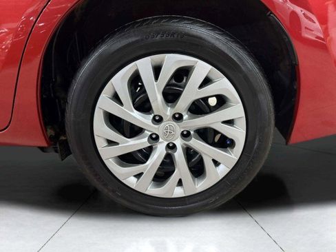 Used 2019 Toyota Corolla LE image 43