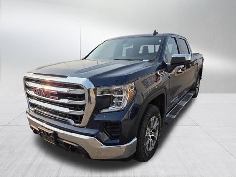 Used 2020 GMC Sierra 1500 SLE w/ SLE Value Package AWD/4WD image 3