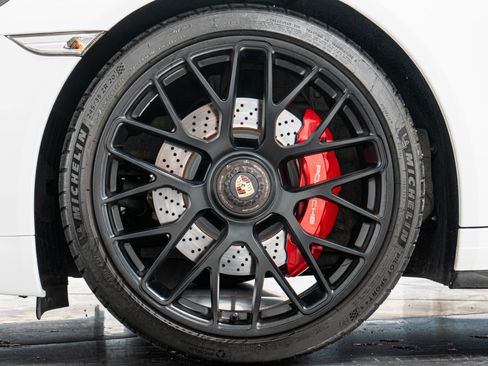 Used 2015 Porsche 911 Carrera GTS RWD image 10