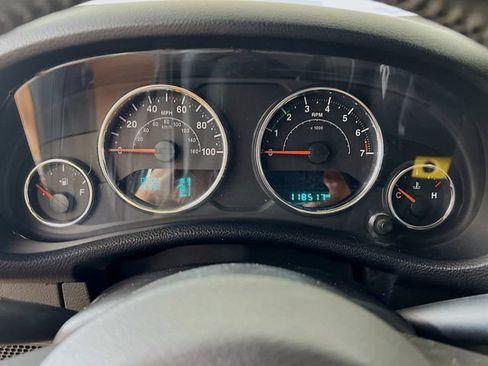 Used 2015 Jeep Wrangler Unlimited Sahara w/ Dual Top Group AWD/4WD image 14