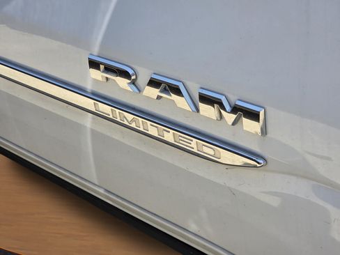 Used 2019 RAM 1500 Limited AWD/4WD image 6