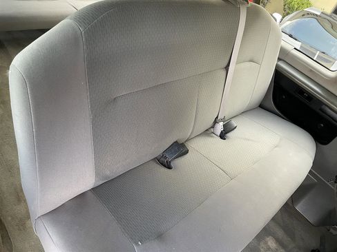 Used 2013 Ford E-350 and Econoline 350 XLT image 20