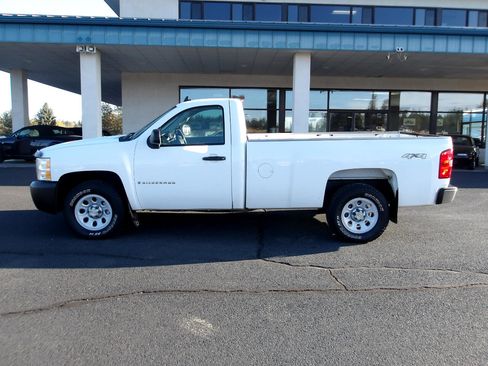 Used 2008 Chevrolet Silverado 1500 W/T image 2
