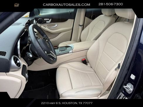 Used 2021 Mercedes-Benz GLC 300 image 10