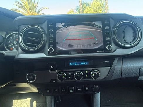 Used 2021 Toyota Tacoma TRD Sport image 26