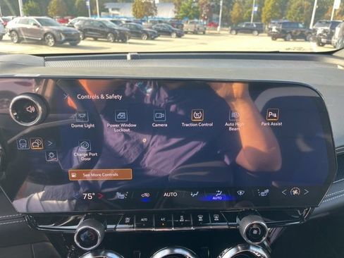 New 2026 Chevrolet Blazer EV LT FWD image 32