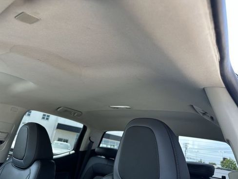 Used 2022 Chevrolet Colorado Z71 AWD/4WD image 17