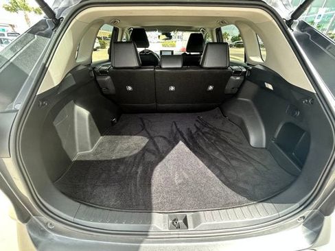 Used 2024 Toyota RAV4 XLE Premium image 6