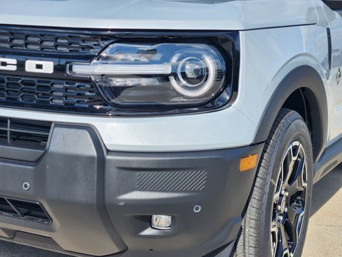 New 2026 Ford Bronco Sport Outer Banks w/ Outer Banks Tech Package+ AWD/4WD image 10