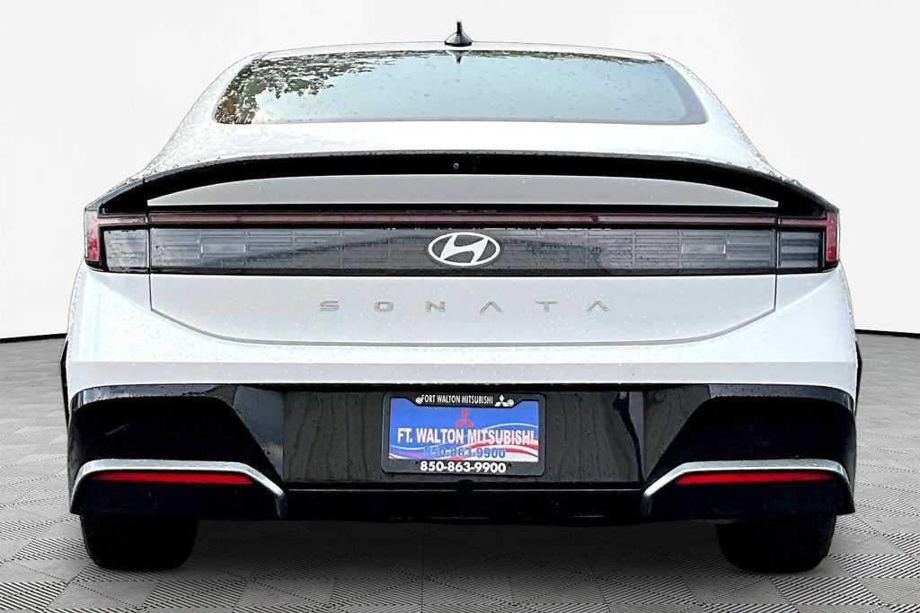 Used 2025 Hyundai Sonata SEL FWD image 6