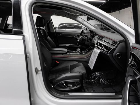 Used 2022 Audi A8 L 3.0T w/ Luxury Package image 45