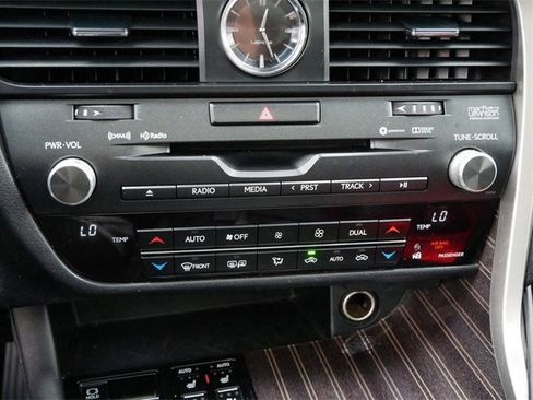 Used 2018 Lexus RX 450h AWD image 24