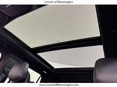 Used 2025 Lincoln Navigator Black Label AWD/4WD image 24