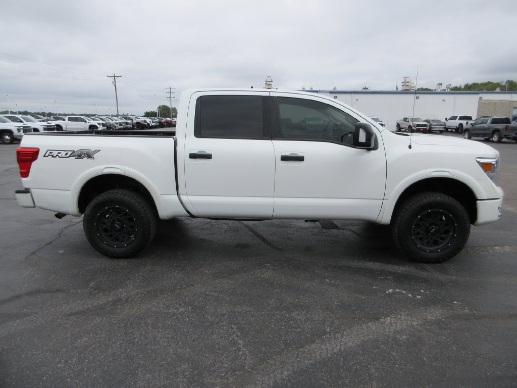 Used 2019 Nissan Titan PRO-4X w/ Pro-4x Utility Package AWD/4WD image 2