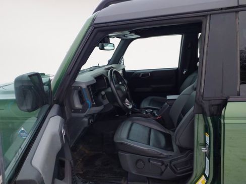 Used 2022 Ford Bronco Black Diamond image 9