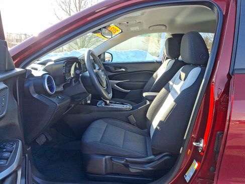 Used 2024 Chevrolet Trax LS image 13