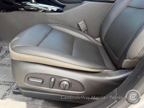 Used 2025 Chevrolet Trax ACTIV FWD image 13