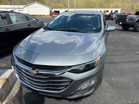 Used 2025 Chevrolet Malibu LT FWD image 7
