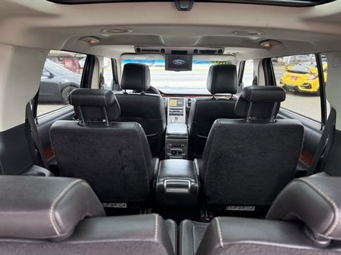 Used 2009 Ford Flex Limited image 21
