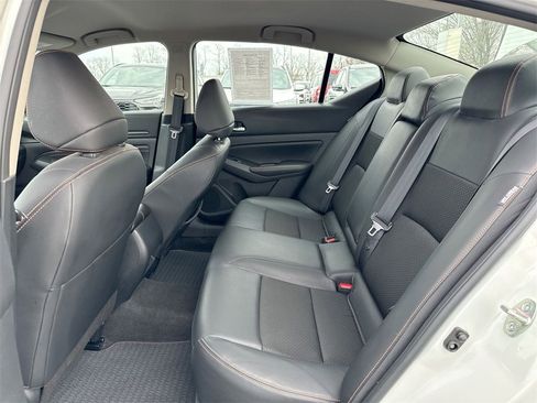 Used 2022 Nissan Altima 2.5 SR image 22