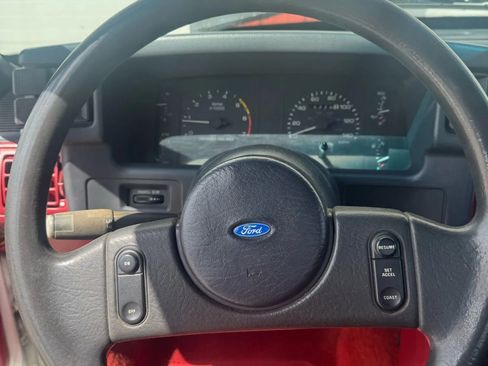 Used 1989 Ford Mustang LX RWD image 7