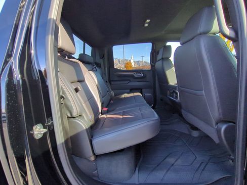 Used 2023 Chevrolet Silverado 1500 High Country w/ High Country Premium Package image 33