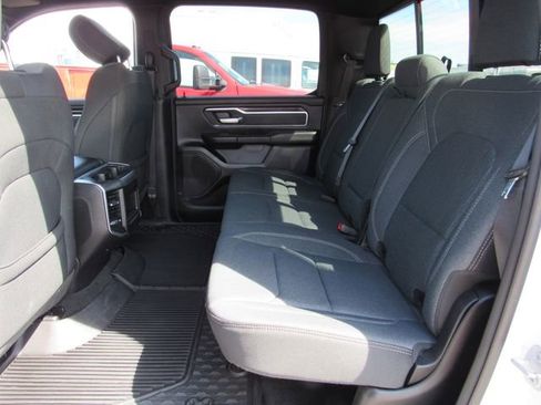 Used 2021 RAM 1500 Big Horn AWD/4WD image 32
