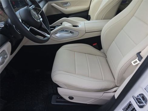 Used 2025 Mercedes-Benz GLE 350 4MATIC image 24
